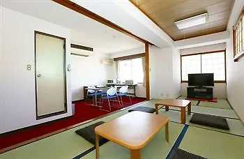 Tokyo Ueno Youth Hostel 0*,